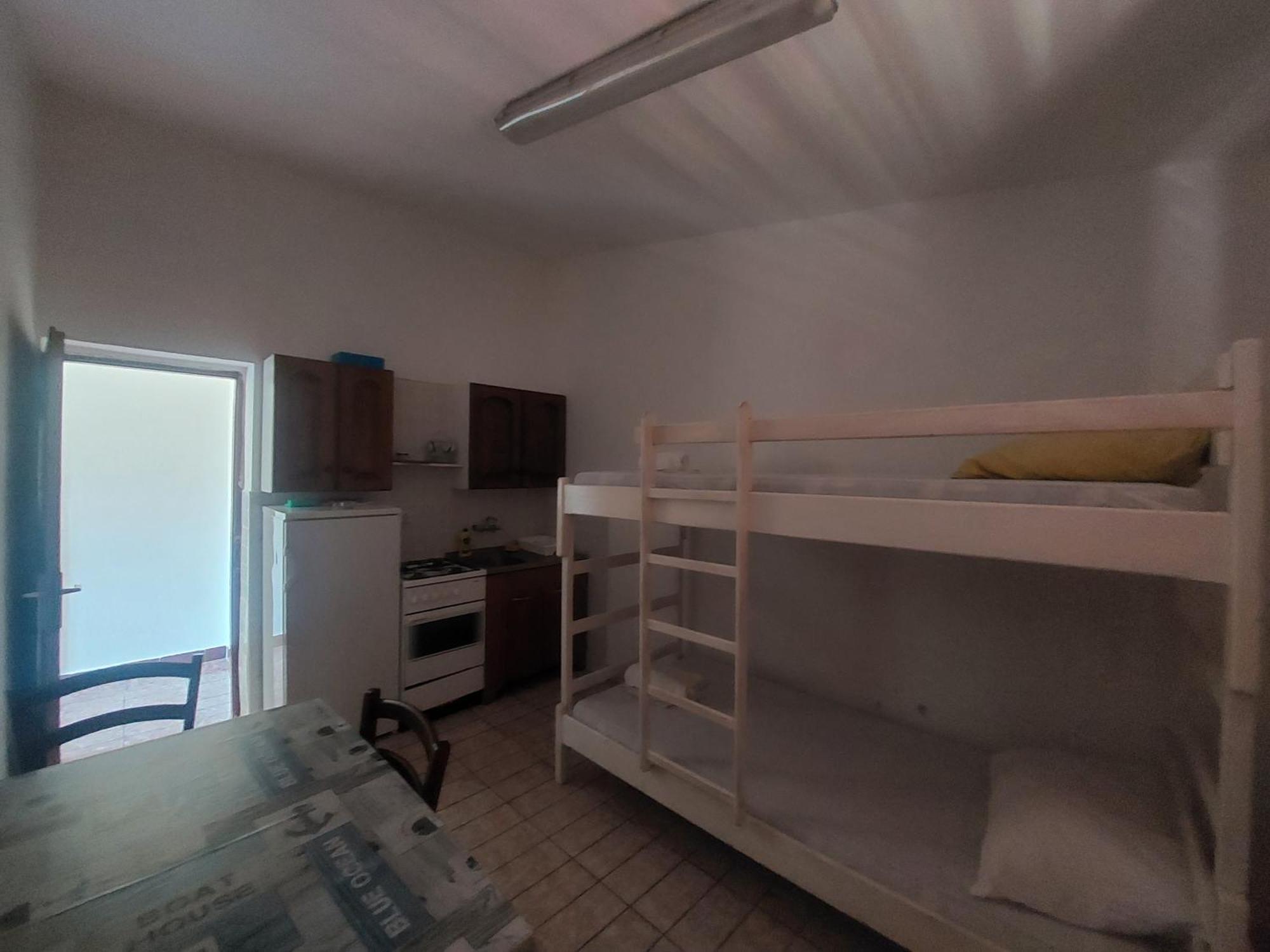 Studio-App Iva, Balcony With Sea View - 50 M From Beach Pag Town Luaran gambar
